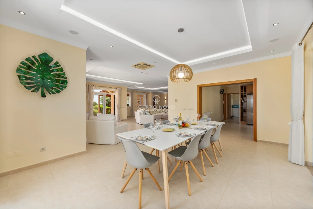 Moradia T4 para Venda em Boliqueime Foto 15