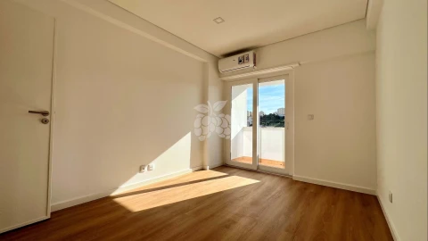 Apartamento T4 para Venda em Agualva e Mira-Sintra