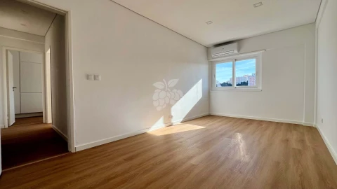 Apartamento T4 para Venda em Agualva e Mira-Sintra