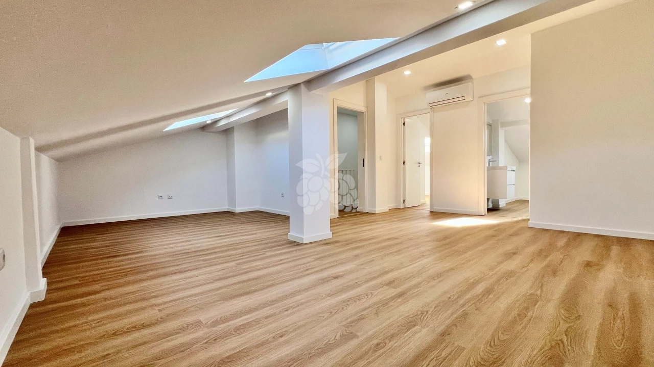 Apartamento T4 para Venda em Agualva e Mira-Sintra Foto 15