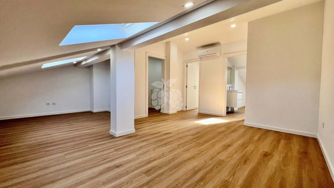 Apartamento T4 para Venda em Agualva e Mira-Sintra Foto 18
