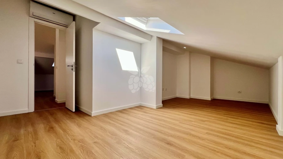 Apartamento T4 para Venda em Agualva e Mira-Sintra Foto 23