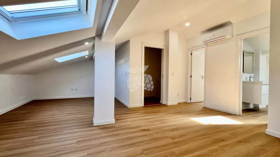 Apartamento T4 para Venda em Agualva e Mira-Sintra Foto 20