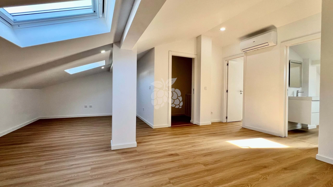 Apartamento T4 para Venda em Agualva e Mira-Sintra Foto 20