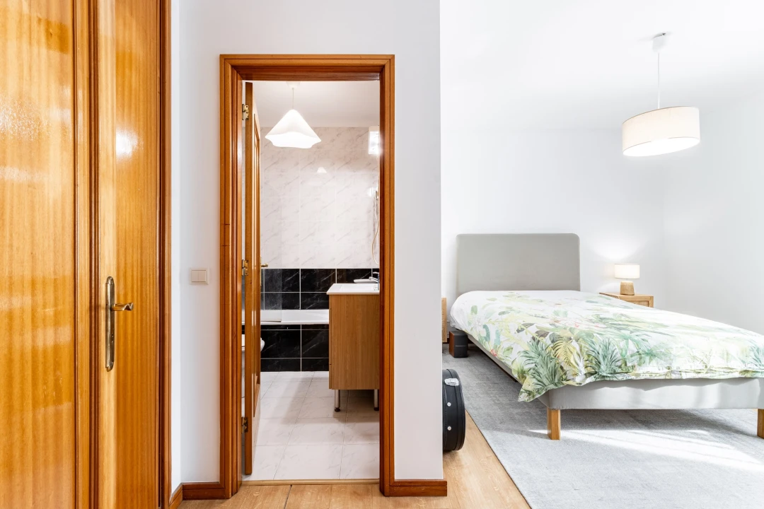 Apartamento T2 para Venda em Canelas Foto 17