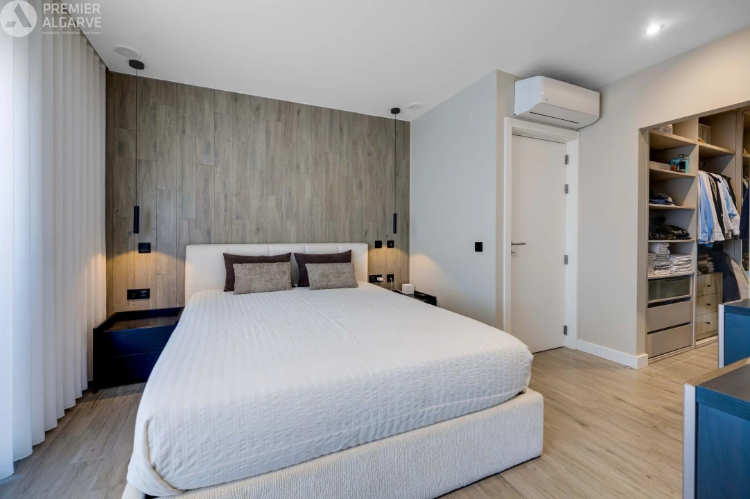 Apartamento T3 para Venda em Faro (Sé e São Pedro) Foto 13