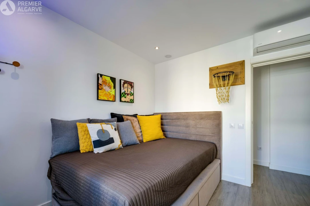 Apartamento T3 para Venda em Faro (Sé e São Pedro) Foto 33