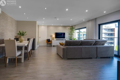 Apartamento T3 para Venda em Faro (Sé e São Pedro)