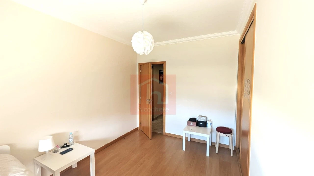 Apartamento T3 para Venda em Alcochete Foto 26