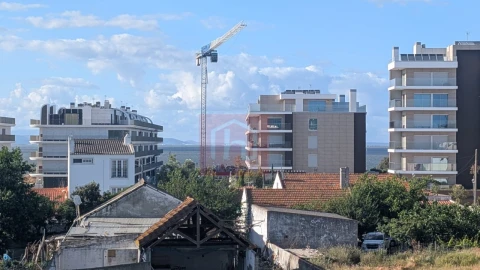 Apartamento T3 para Venda em Alcochete