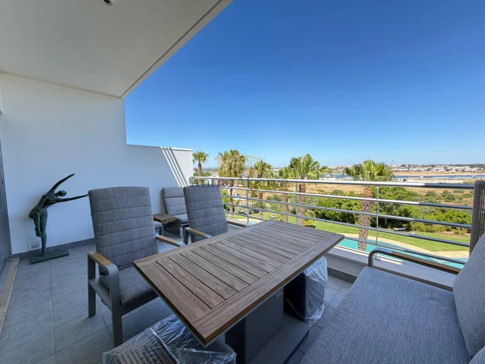 Apartamento T1 para Venda em Portimão Foto 4