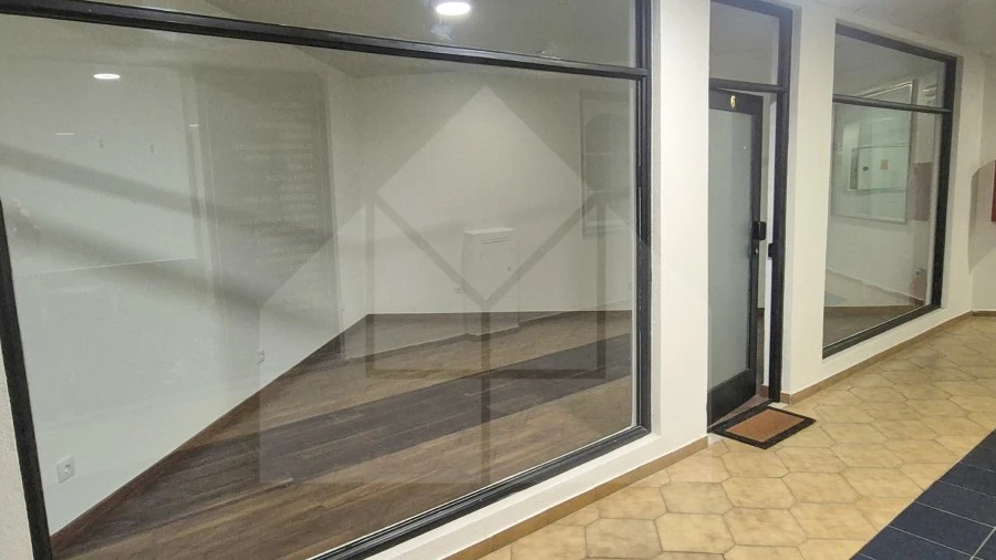 Loja para Venda em Lourinhã e Atalaia