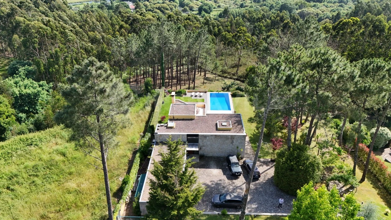 Moradia T3 para Venda em Vilar de Mouros Foto 3