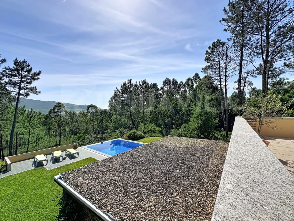 Moradia T3 para Venda em Vilar de Mouros Foto 40
