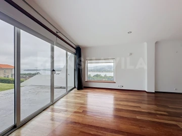 Moradia T3 para Venda em Reboreda e Nogueira