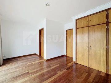 Moradia T3 para Venda em Reboreda e Nogueira