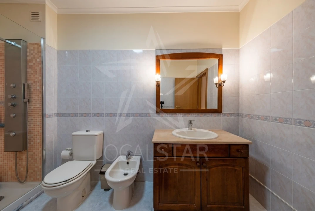 Apartamento T3 para Venda em Alcobaça e Vestiaria Foto 21