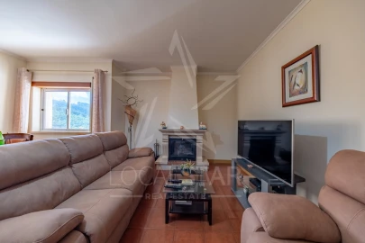 Apartamento T3 para Venda em Alcobaça e Vestiaria