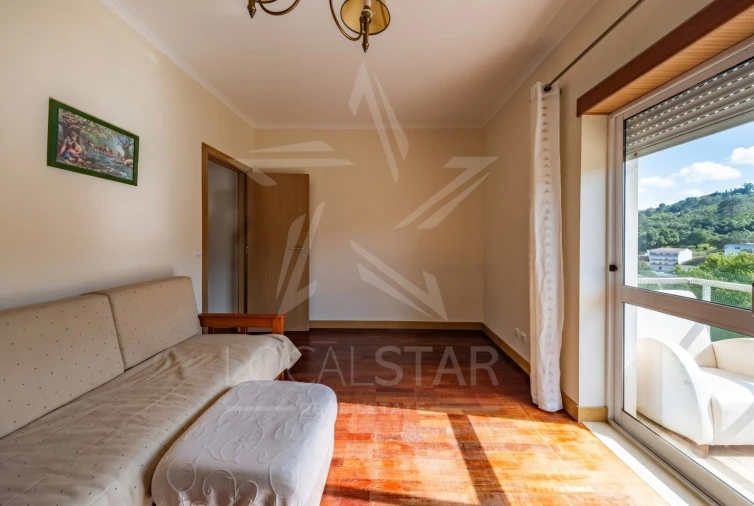 Apartamento T3 para Venda em Alcobaça e Vestiaria Foto 5