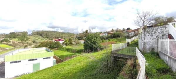 Moradia T1 para Venda em Alvorninha