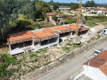 Moradia T3 para Venda em Gemeses