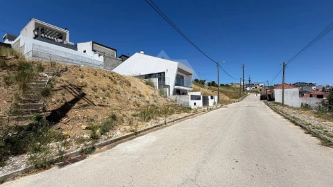 Terreno para Venda em Vialonga