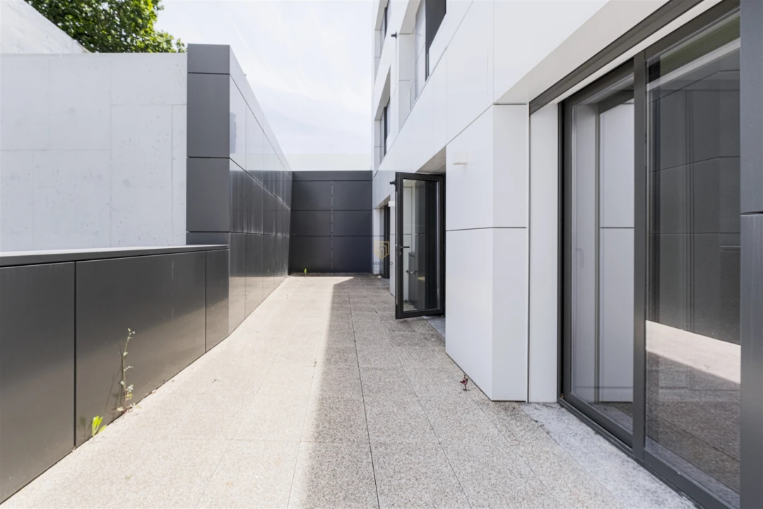 Apartamento T2 para Venda em Cedofeita, Santo Ildefonso, Sé, Miragaia, São Nicolau e Vitória Foto 8