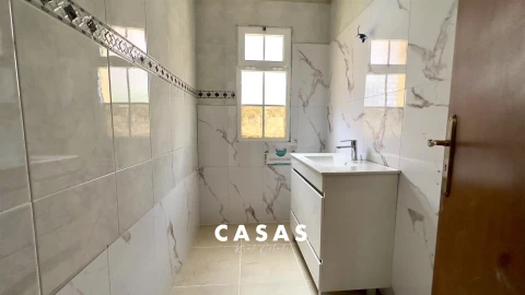 Moradia T3 para Venda em Canhas