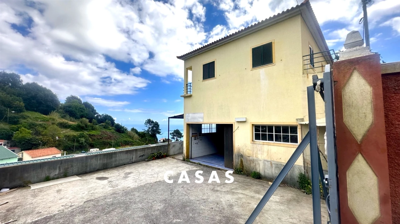 Moradia T3 para Venda em Canhas Foto 19