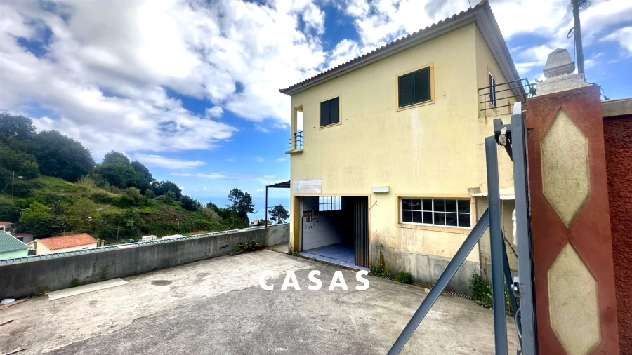 Moradia T3 para Venda em Canhas Foto 19