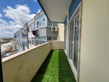 Apartamento T2 para Venda em Póvoa de Santa Iria e Forte da Casa