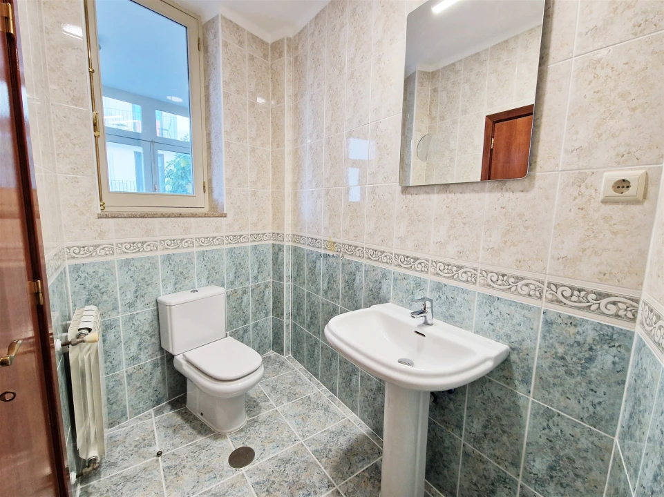 Apartamento T2 para Venda em Viseu Foto 23