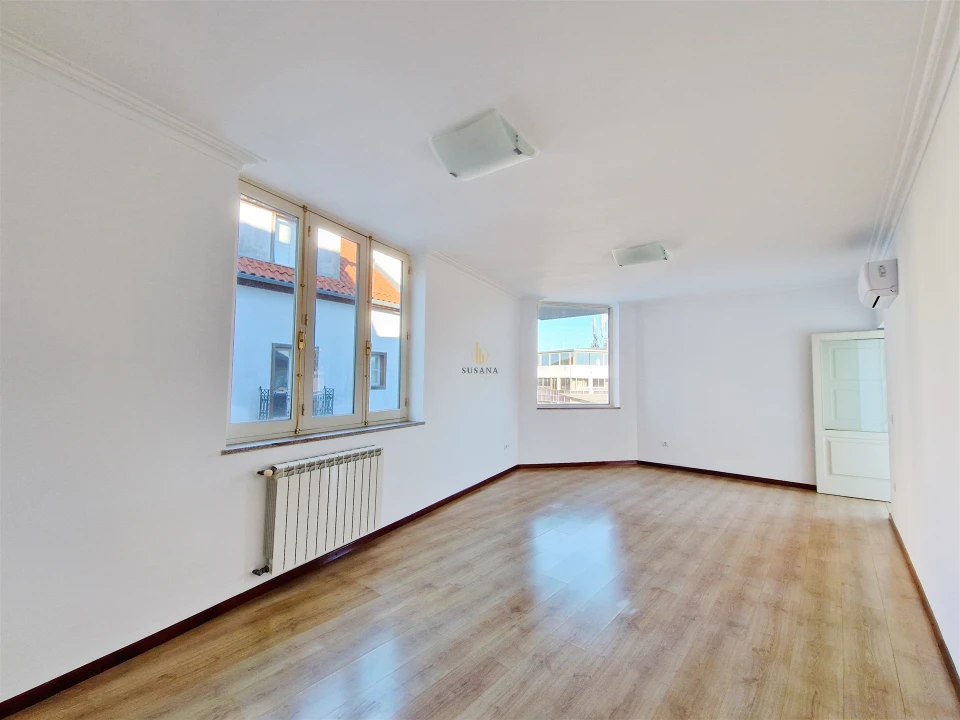 Apartamento T2 para Venda em Viseu Foto 2