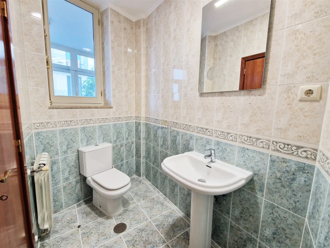 Apartamento T2 para Venda em Viseu Foto 23