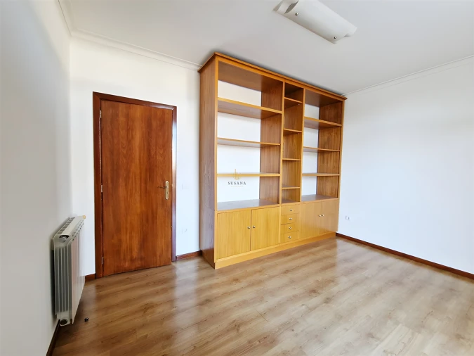 Apartamento T2 para Venda em Viseu Foto 14