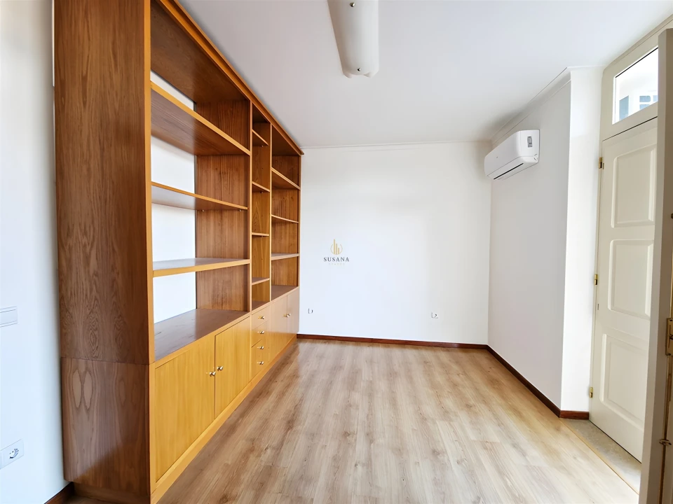 Apartamento T2 para Venda em Viseu Foto 13