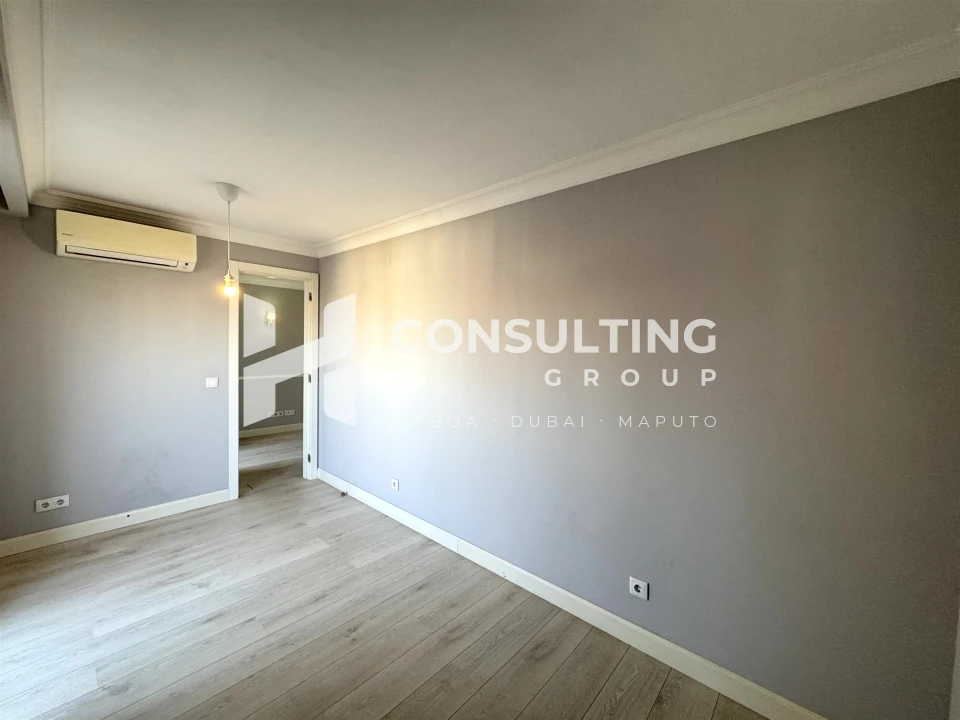 Apartamento T1 para Arrendamento em Benfica Foto 20