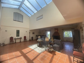 Quinta T4 para Venda em Gouveia (São Pedro e São Julião)
