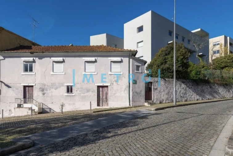 Prédio para Venda em Lordelo do Ouro e Massarelos Foto 5