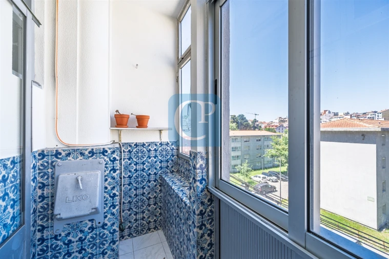 Apartamento T3 para Venda em Bonfim Foto 9