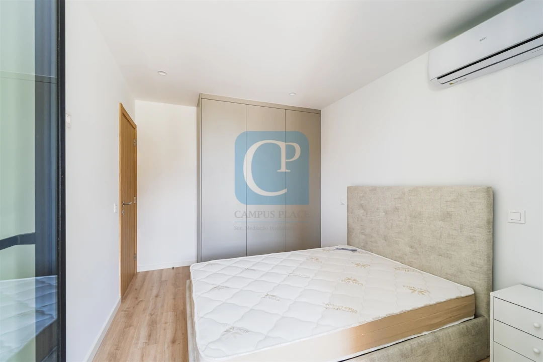 Apartamento T1 para Venda em Paranhos Foto 13