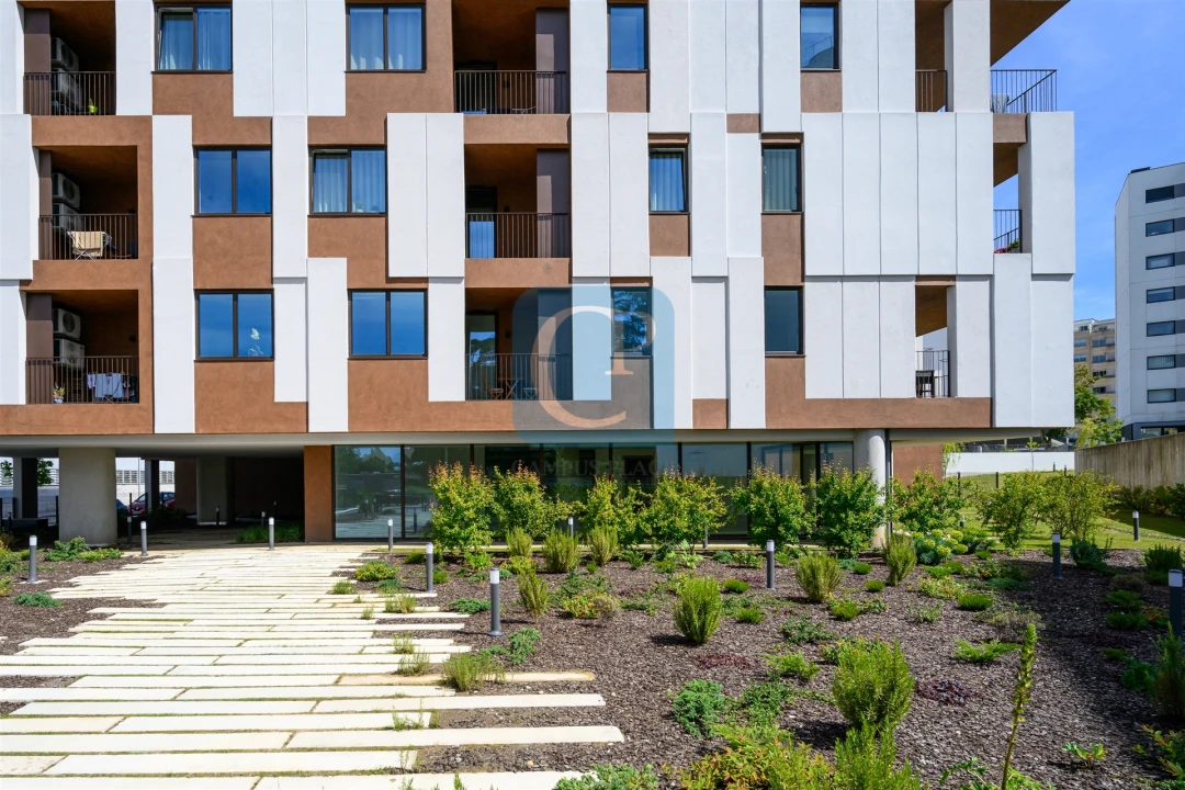 Apartamento T1 para Venda em Paranhos Foto 17