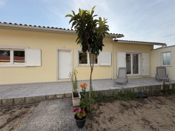 Moradia T3 para Venda em Bom Sucesso