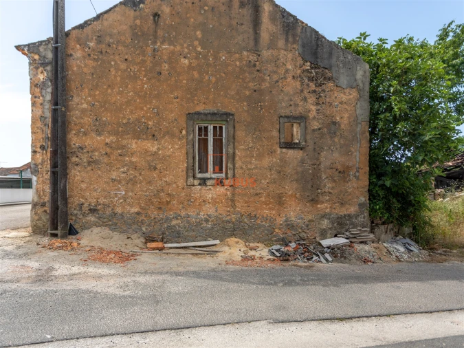 Moradia T6 para Venda em Rio Maior Foto 3