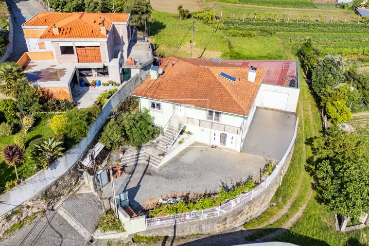 Moradia T3 para Venda em Tamel (Santa Leocádia) e Vilar do Monte Foto 2