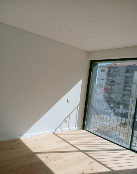 Apartamento T2 para Arrendamento em Santa Marinha e São Pedro da Afurada