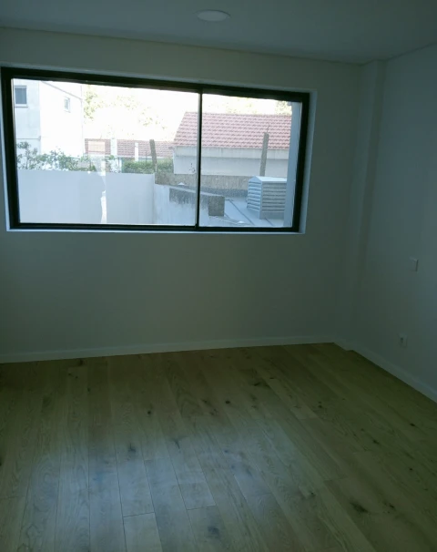 Apartamento T2 para Arrendamento em Santa Marinha e São Pedro da Afurada