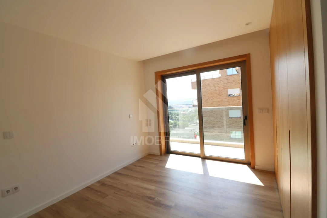 Apartamento T2 para Venda em Real, Dume e Semelhe Foto 19
