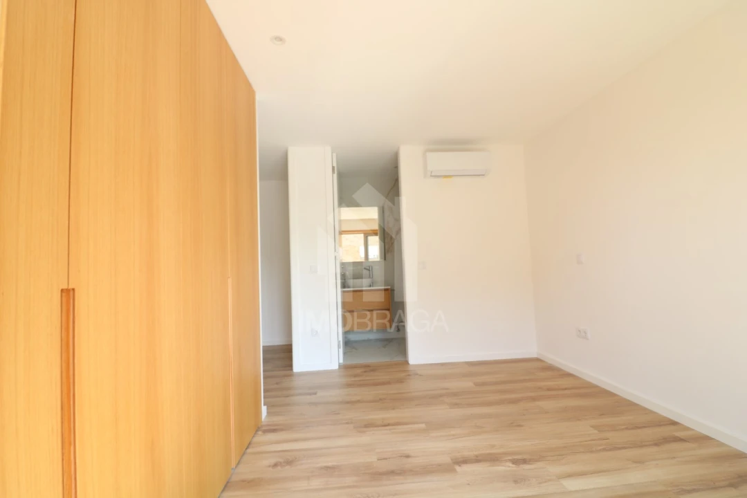 Apartamento T2 para Venda em Real, Dume e Semelhe Foto 21