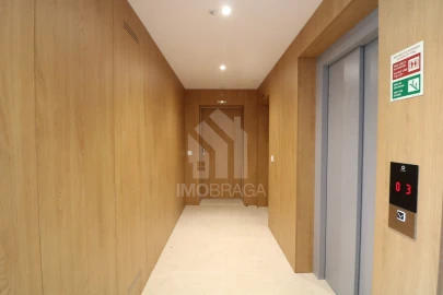 Apartamento T2 para Venda em Real, Dume e Semelhe